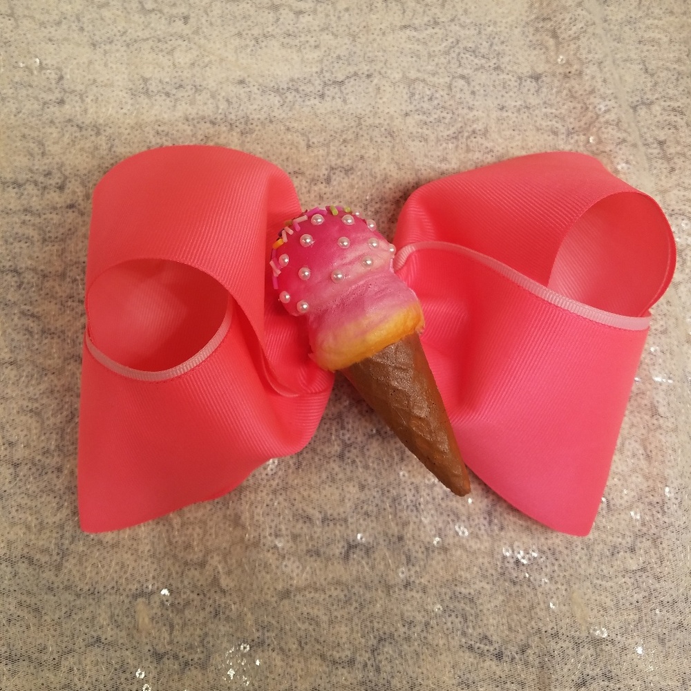 🆕️👸🎀🍦8" ice cream cone boutique hair bow